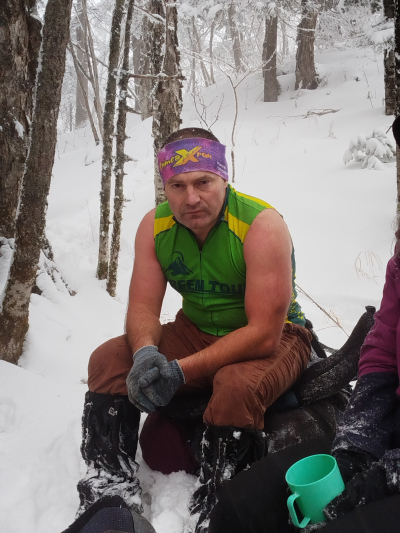 Колян смотрит на тебя, как на локальное препятствие